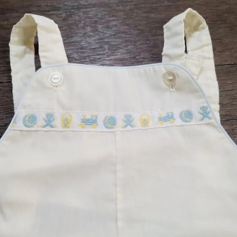 Vintage 70s 80s Pastel Yellow Embroidered Baseball Teddy Bear Train Baby Outfit